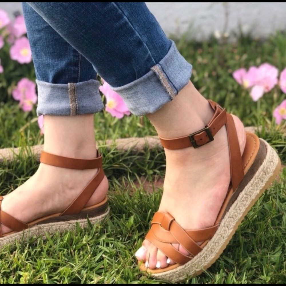 Platform sandals - Picture 2 of 2